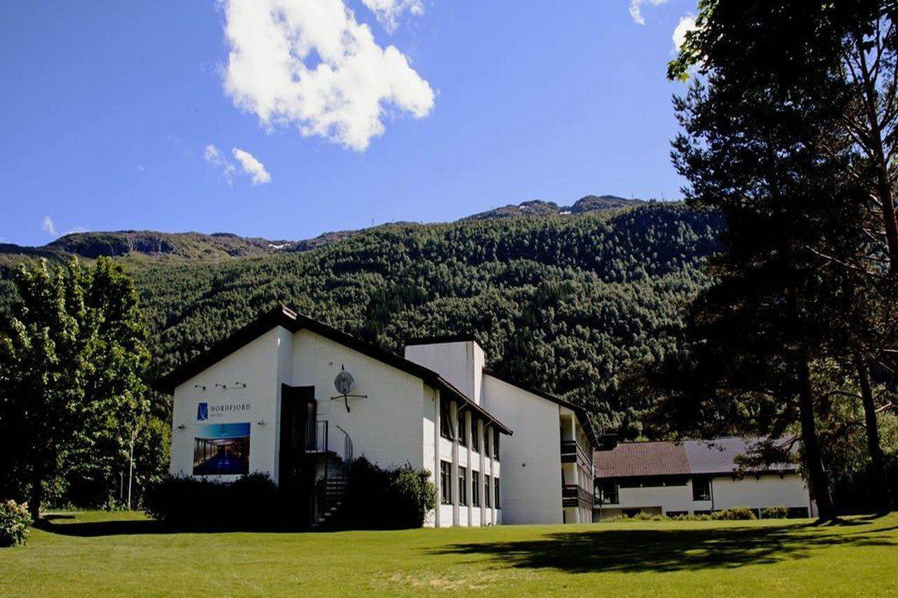 Nordfjord Hotell Nordfjordeid Buitenkant foto