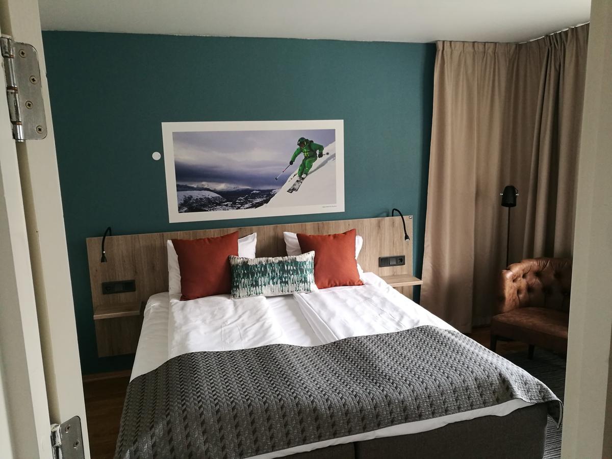 Nordfjord Hotell Nordfjordeid Buitenkant foto